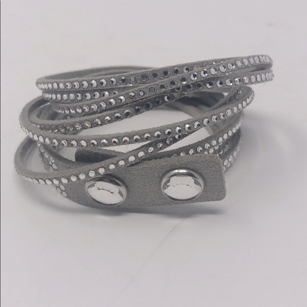 NWOT Grey Leather rhinestone strips wrap bracelet
